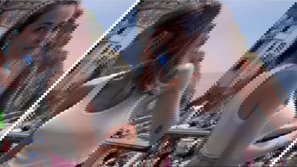 "Vergognati, sei una mamma". La sua risposta