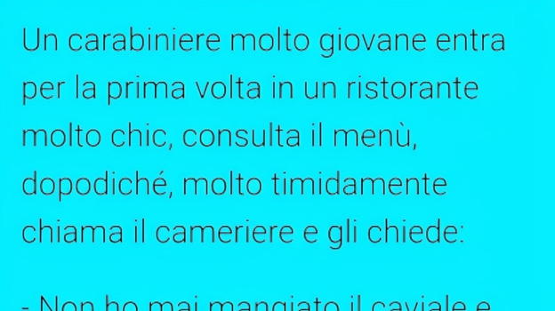 Giovane carabiniere entra per la prima volta in un ristorante chic