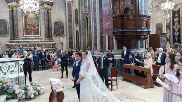 Il figlio di Bruno Vespa si sposa, ed accade l’impensabile