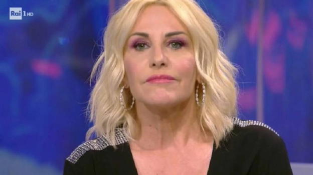 Antonella Clerici, l’annuncio sulla figlia che spaventa i fan
