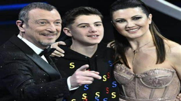 La notizia fa felici milioni di fan, il figlio di Amadeus è il nuovo conduttore