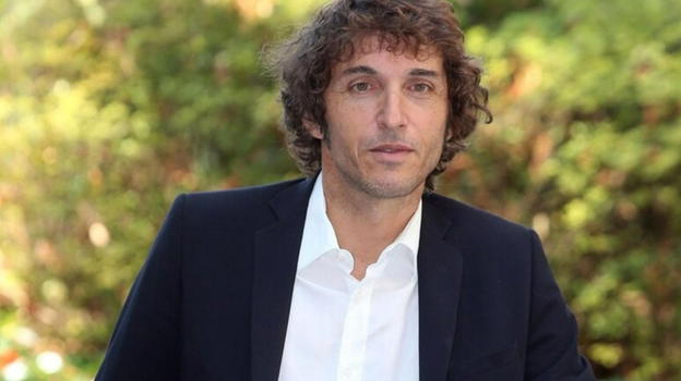 Giuseppe Cruciani insieme ad un uomo: la confessione spiazza tutti