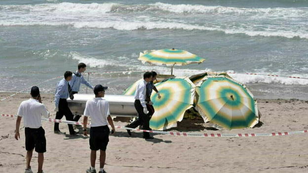 Fa il bagno in mare e viene risucchiata dalle onde