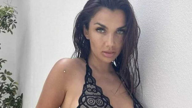 Elettra Lamborghini pubblica questa foto ed accade l’impensabile