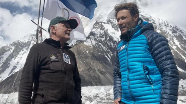 Massimiliano Ossini cerca di scalare il K2 ma finisce nel dramma