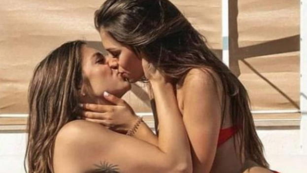 Amore lesbo, le Vip escono allo scoperto: si sono fidanzate