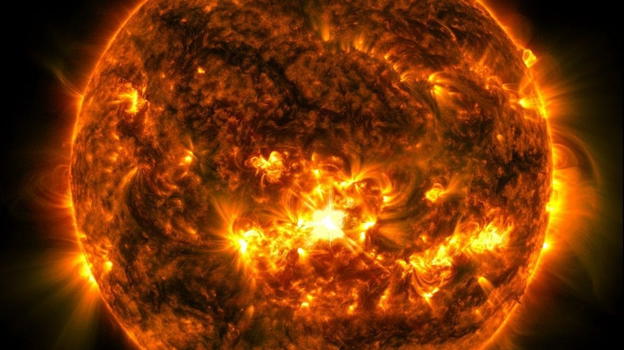 Nuova tempesta solare cannibale sulla Terra: cosa ci aspetta