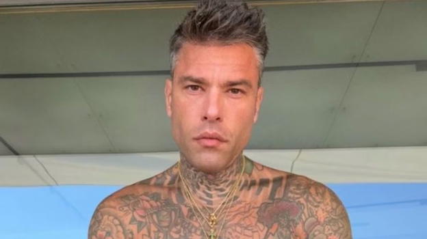 Fedez, malore improvviso: ricovero d’urgenza in ospedale