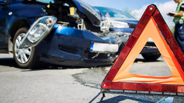 Italia, dramma in autostrada, almeno 10 veicoli coinvolti