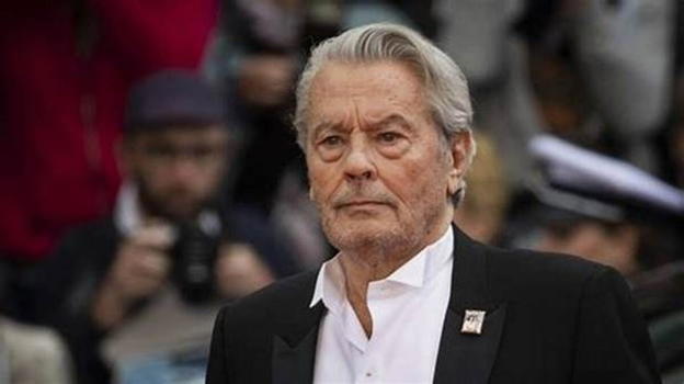 Alain Delon, le cause del decesso sono appena state rese note