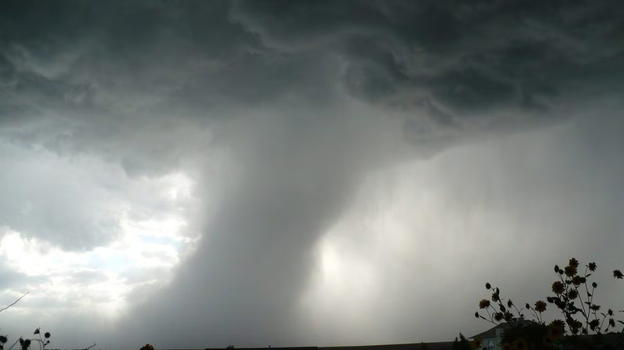 Italia, cambia tutto: nubifragi, grandine e tornado