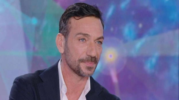 “Costantino Vitagliano è deceduto” La notizia sconvolge tutti, poi la verità: esce fuori che..