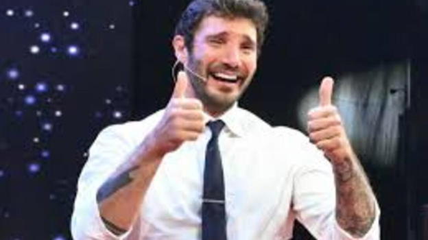 Stefano De Martino meglio di Amadeus, la Rai gongola