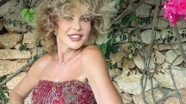 Alba Parietti, la confessione lascia basiti: "9 miliardi da Berlusconi per..