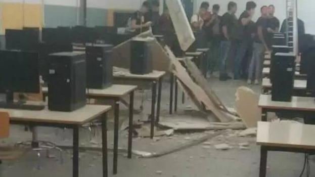 Italia, crolla soffitto in classe durante una lezione