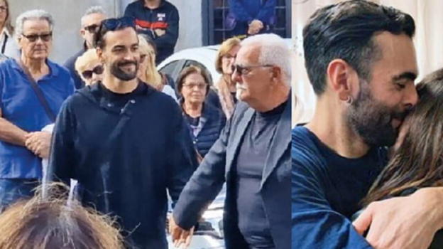 Marco Mengoni, svelato il motivo: ecco perché sorrideva al funerale della mamma