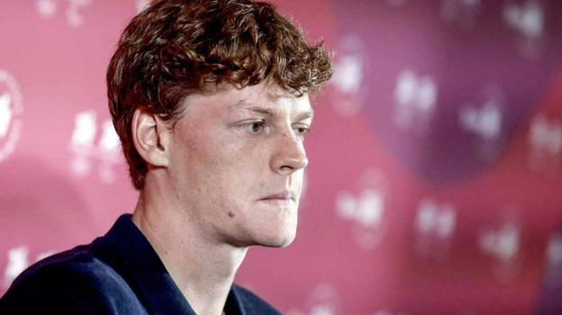 Jannik Sinner, il verdetto è clamoroso: “Sei mesi di squalifica”