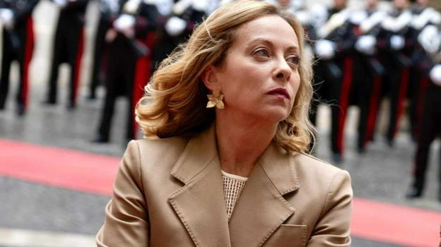"Da oggi dovete averlo in auto" Automobilisti nel panico