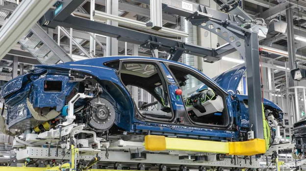 Nota casa automobilistica ritira 27mila auto: il motivo è serio