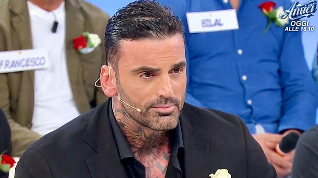 Mario, l’annuncio a U&D: "L’ho fatto con entrambe"