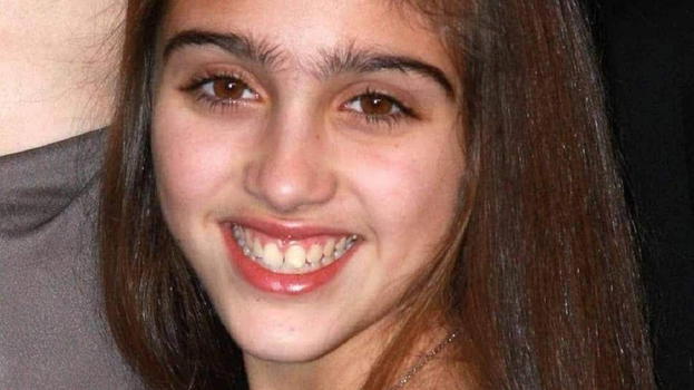 La figlia di Madonna, addio baffetti e monociglio! Eccola oggi (Foto)
