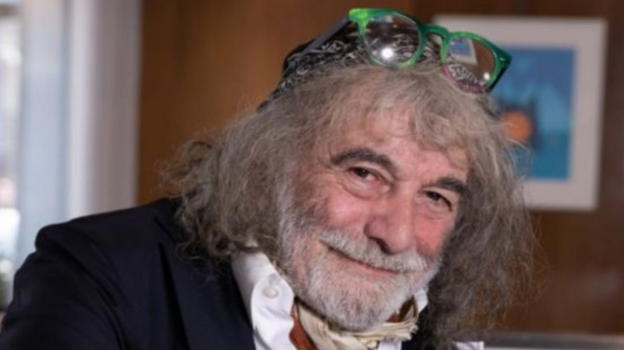 Mauro Corona, il gossip sui social con la conduttrice di Canale 5