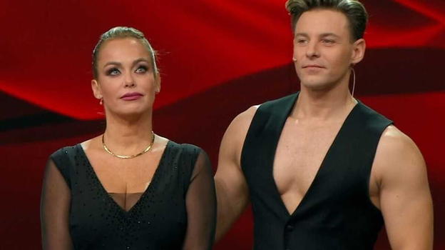 Ora si capisce tutto, chi è Sara Di Vaira che ha salvato la Bruganelli