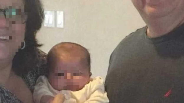 Adottano neonato, dopo 3 mesi avviene la strana scoperta