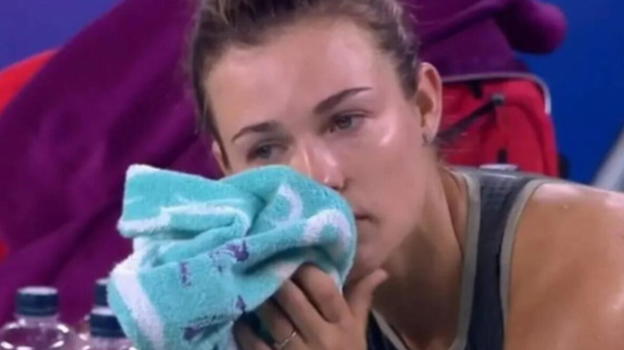 Anna Kalinskaya crolla in lacrime, Sinner dietro lo sfogo emotivo