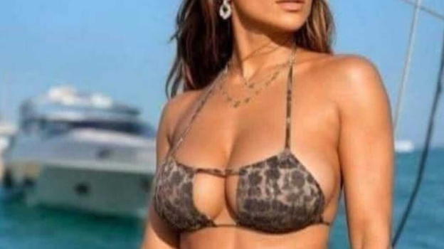 A 64 anni la vip si mostra così: fan senza parole
