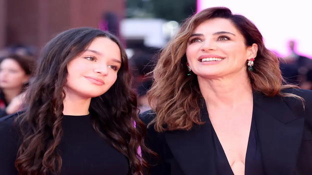 Emma, la figlia della super coppia vip italiana esce allo scoperto