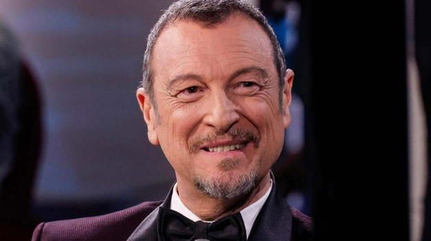 Amadeus, dopo l’addio Rai sbarca su Mediaset: fan in delirio