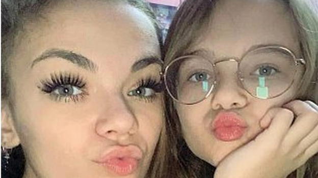 Aurora cade dall’ottavo piano, la sorella accusa: "Buttate la chiave, è stato lui a spingerla"