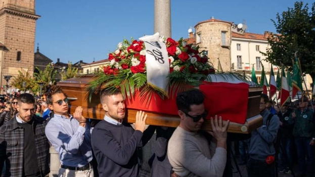 Matilde Lorenzi, il dettaglio vicino alla bara che tutti hanno notato