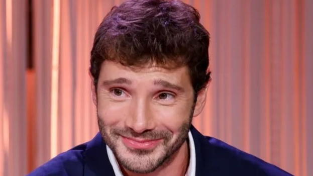 Stefano De Martino, ritorno di fiamma per il conduttore: beccato insieme a lei!