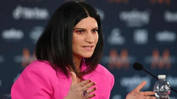 Laura Pausini si allontana dal mondo della musica: fan sconvolti