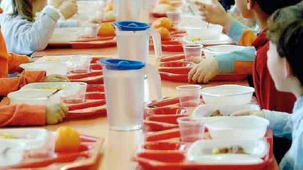 Italia, mensa scolastica dei bambini: cos’hanno trovato nei piatti