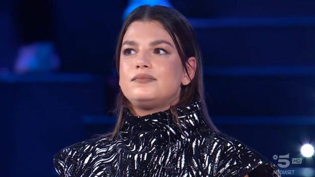 Emma Marrone, è bufera sull’outfit scelto a "This is me"