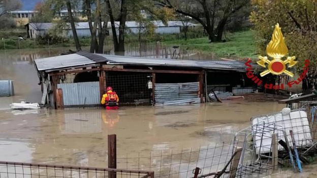 Forte nubifragio improvviso sommerge la città italiana