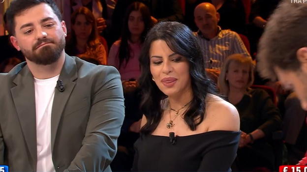 Affari Tuoi, tutti contro Mariangela dopo la puntata di ieri sera