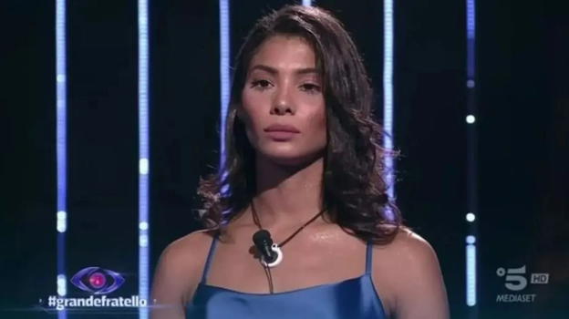 Grande Fratello, clamorosa indiscrezione: Yulia rientrerà in casa