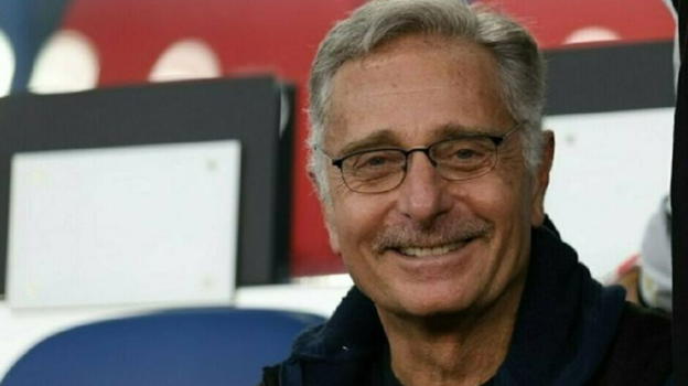 "Beccato con una bionda da urlo". Paolo Bonolis volta pagina dopo Sonia Bruganelli