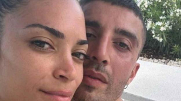Elodie, la confessione a luci rosse su Andrea Iannone: "Quando entra..