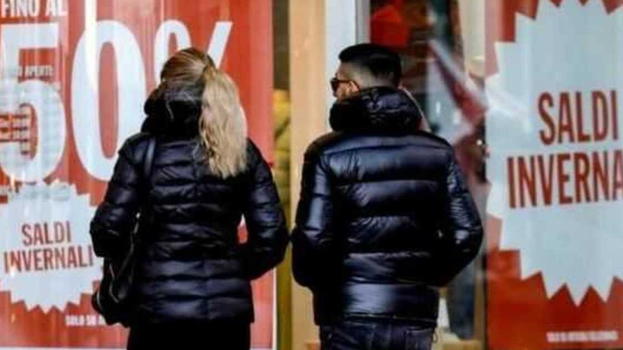 Saldi invernali 2025: quando iniziano regione per regione