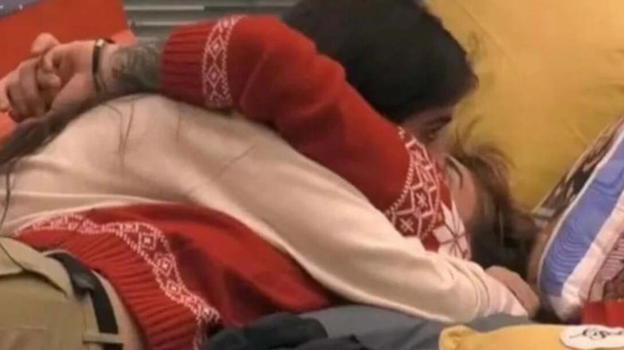 Zeudi choc, prima Helena Prestes e ora bacia un altro