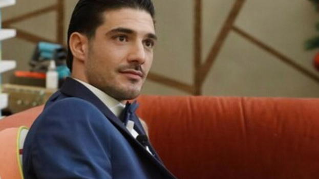 GF la commovente confessione di Lorenzo sulla sua adolescenza fa stringere il cuore in diretta