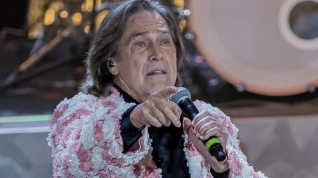 Angelo dei Ricchi e Poveri rompe il silenzio dopo l’insulto in diretta a Capodanno