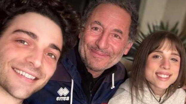 Angelina Mango e Gianluca Ginoble de Il Volo: fuga in Toscana