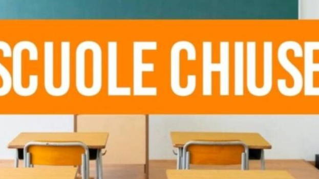 Italia, firmata l’ordinanza: scuole chiuse giovedì 16 gennaio