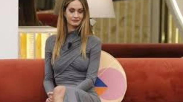 Zeudi, Helena e Javier: il Grande Fratello si fa hot